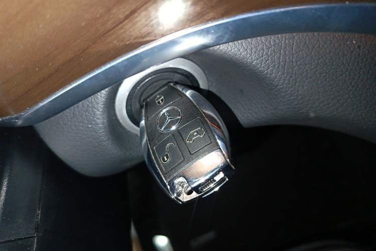 Used Mercedes-Benz V-Class 2021 V 260 Prestige Edition
