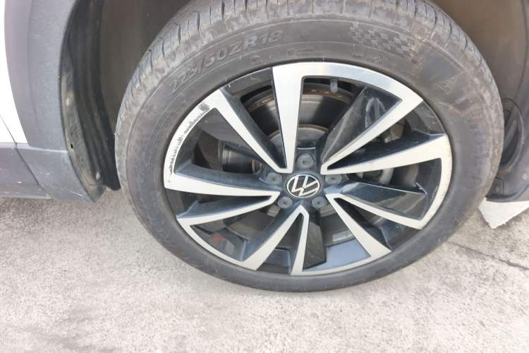 Used Volkswagen Tharu 2021 280TSI Two-Wheel-Drive Luxury Edition
