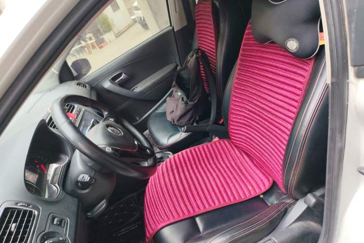 Used Volkswagen Polo 2016 1.6L Automatic Comfort Model
