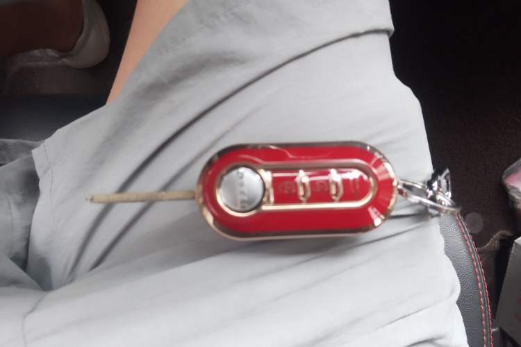 Used Iveco Eurocargo 2021 3.0T Automatic Chaorui Short Wheelbase High-Roof Side-Sliding Door F1C