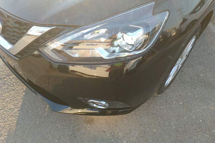 Used Nissan Sylphy 2016 1.6XV CVT Smart Enjoyment Version Left Front Headlight