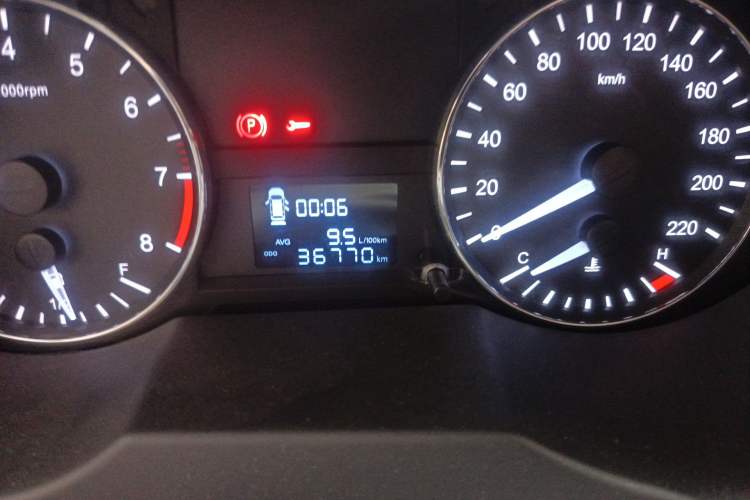 Used JAC Refine M3 2015 Maker Edition 1.6L Luxury Version
