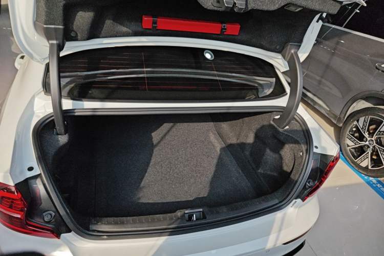 Used Volvo S60 2024 B5 Zhiya Sport Edition