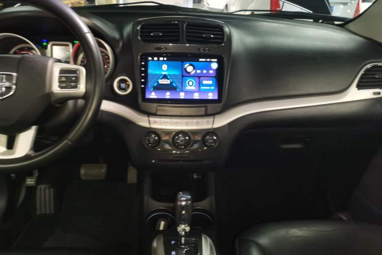 Used Dodge Journey 2015 2.0TD Four-Wheel Drive Luxury Edition
