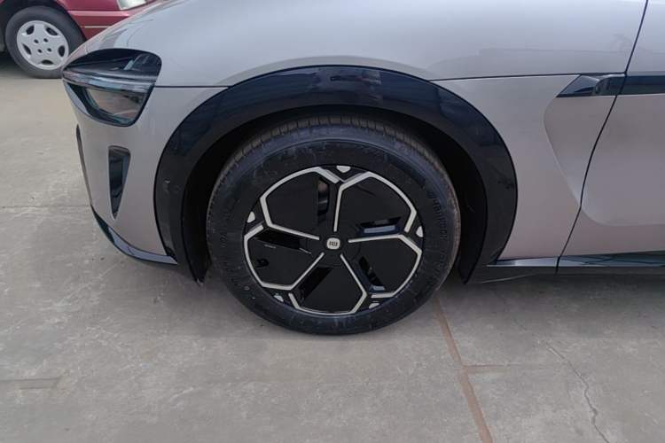 Used Xiaomi Auto YU7 2025 Ultra-Long Range Rear-Wheel Drive Version
