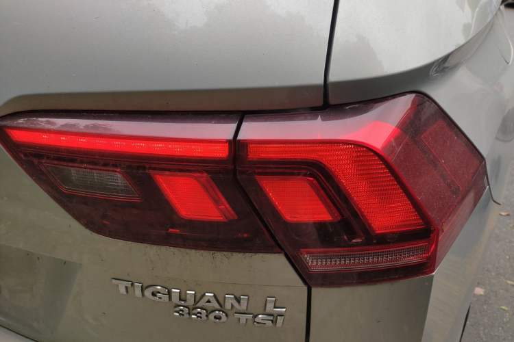 Used Volkswagen Tiguan L 2018 330TSI Automatic Two-Wheel Drive Luxury Edition