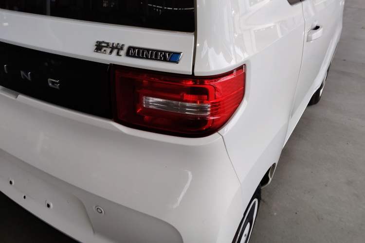 Used Wuling Hongguang MINIEV 2022 Easy Version Lithium Iron Phosphate