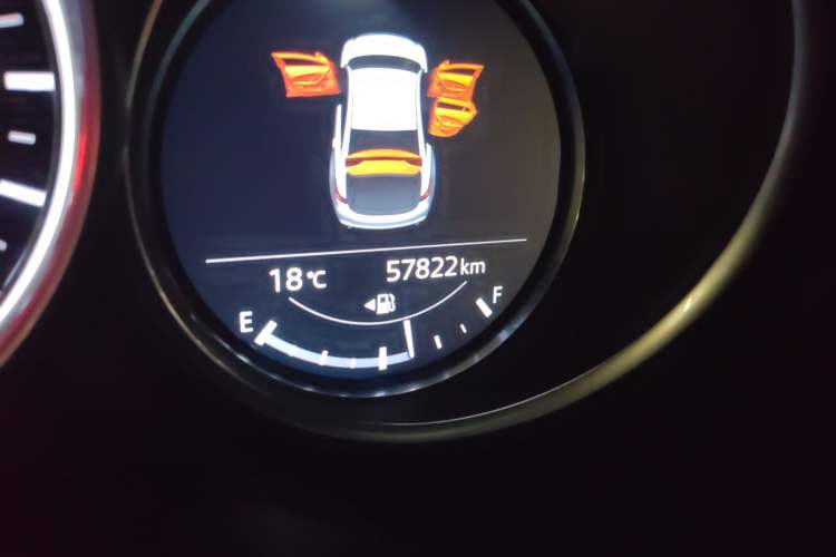 Used Mazda Atenza 2018 2.5L Blue Sky Prestige Edition China VI compliant Odometer Close Up