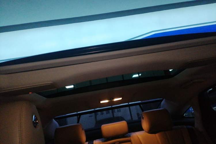 Used Jaguar XJ 2016 XJL 2.0T Two-Wheel-Drive Elegant Business Edition
