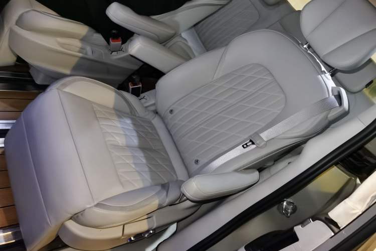 Used Buick GL8 2023 ES Lu Zun Luxury Edition and Yue Version