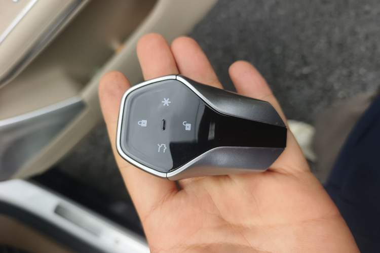 Used Hyptec HT 2023 670 Rear-Drive Ultra-High Voltage Version
