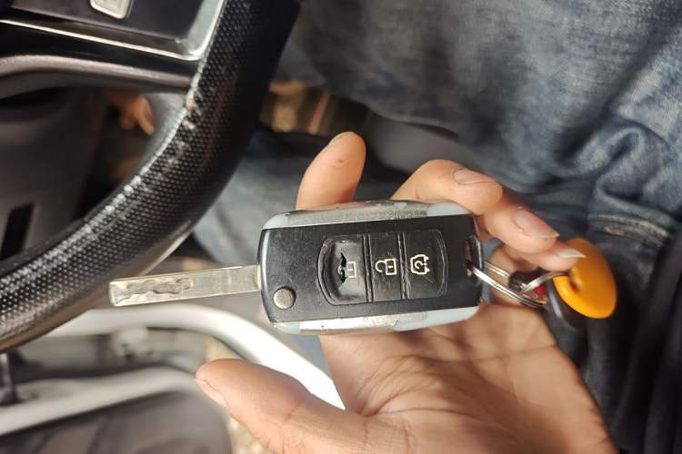 Used Dongfeng Fengon S560 2018 1.8L Manual Elite 7-Seater
