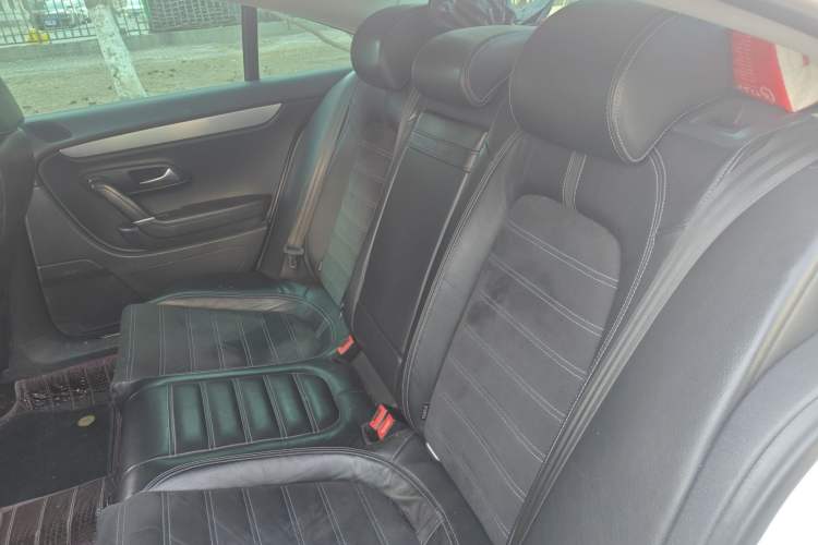 Used Volkswagen CC 2011 1.8TSI Luxury Model Left Rear Seat