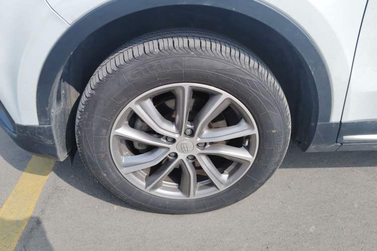 Used Geely Auto Emgrand X7 Sport 2018 1.8TD Automatic Two-Wheel Drive Smart Connect 4G Internet Edition