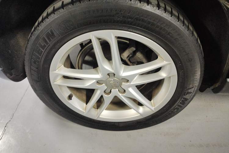 Used Audi Q5 2018 Collector's Edition 40 TFSI Technology Model