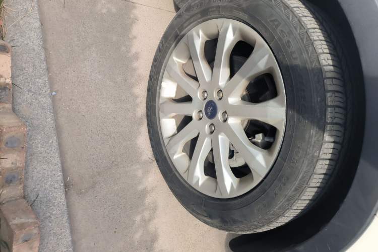 Used Ford Kuga 2015 1.5L GTDi Four-Wheel-Drive Elite Model