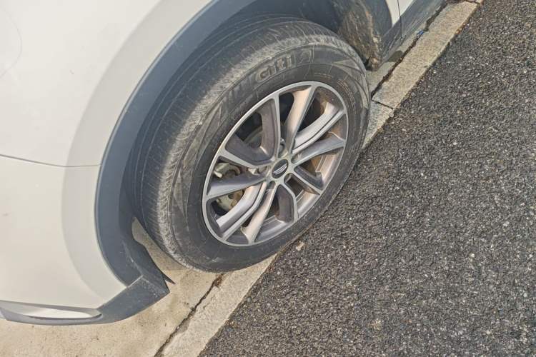 Used Geely Auto Emgrand X7 Sport 2021 Million Edition 1.8TD DCT Two-Wheel Drive Comfort Model