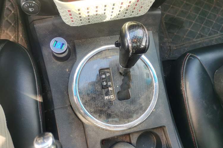 Used SsangYong Actyon 2014 2.3L Two-Wheel Drive Automatic Elite Gasoline Version
