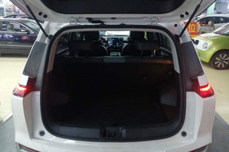 Used AION Y 2024 Plus 510 Intelligent Driving Version Trunk