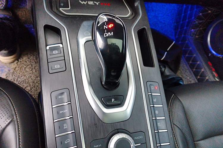 Used Wey VV6 2020 2.0T Two-Wheel Drive Smart Enjoyment+
