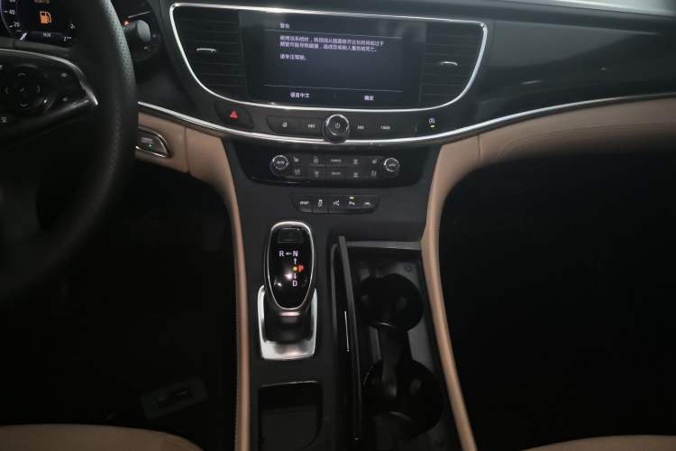 Used Buick LaCrosse 2020 652T Prestige Edition Audio And AC Panel