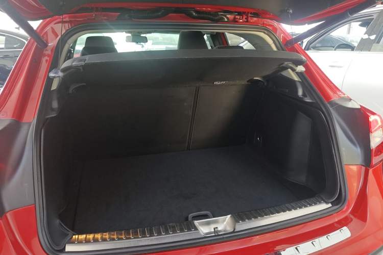 Used Mercedes-Benz GLA 2016 GLA 200 Sport Edition Trunk