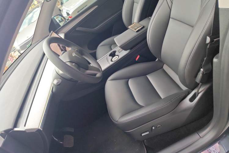 Used Tesla Model Y 2024 Rear-Wheel-Drive Version