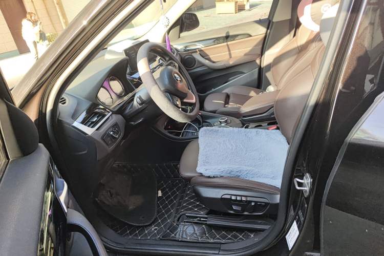 Used BMW X1 2020 sDrive25Li Leading Model
