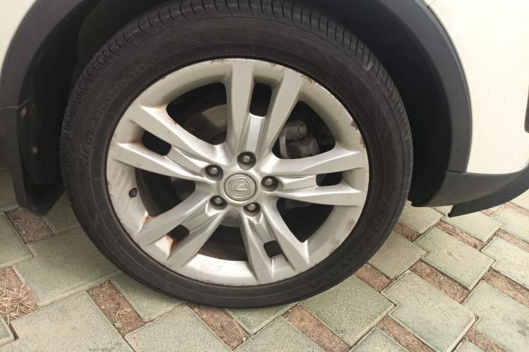 Used Changan CS35 2014 1.6L Automatic Luxury Model China IV Standard