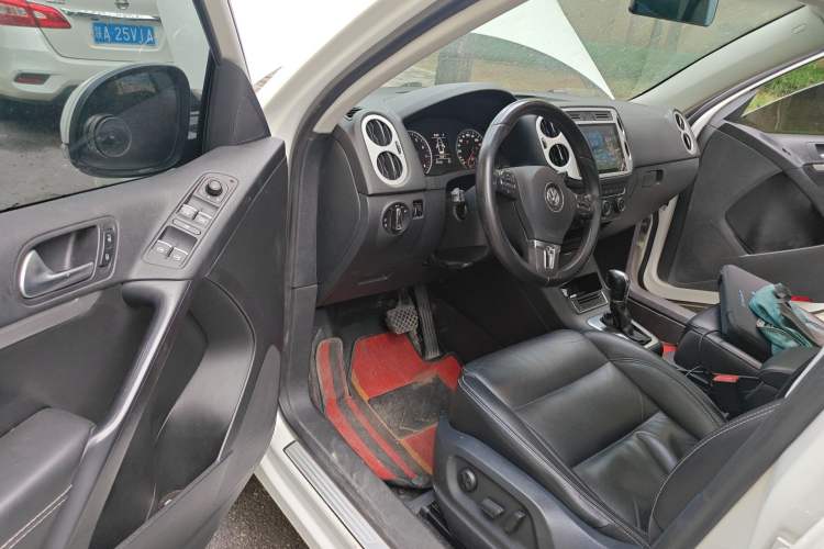 Used Volkswagen Tiguan 2017 300TSI Automatic Two-Wheel Drive Silk Road Comfort Edition Driver Seat