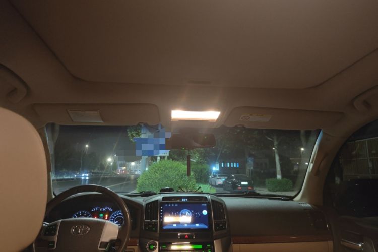 Used Toyota Land Cruiser 2012 4.0L Automatic VX
