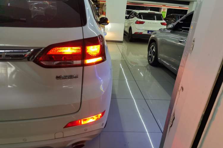 Used Haval H6 Coupe 2019 1.5T Automatic Two-Wheel Drive Luxury Smart Connectivity Version China VI Standard
