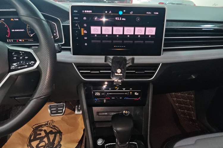 Used Volkswagen Tiguan X 2023 Revised Version 330TSI Two-Wheel Drive Enjoyment Edition Audio And AC Panel