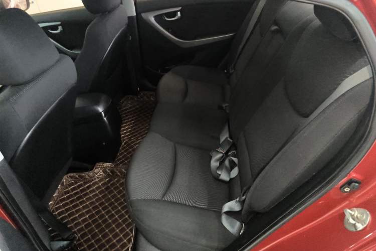 Used Hyundai Elantra (5th Generation / Langdong) 2015 1.6L Automatic Leading Model
