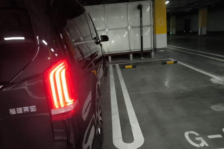 Used Mercedes-Benz V-Class 2022 V 260 L Long-wheelbase Luxury Edition Right Rear Taillight