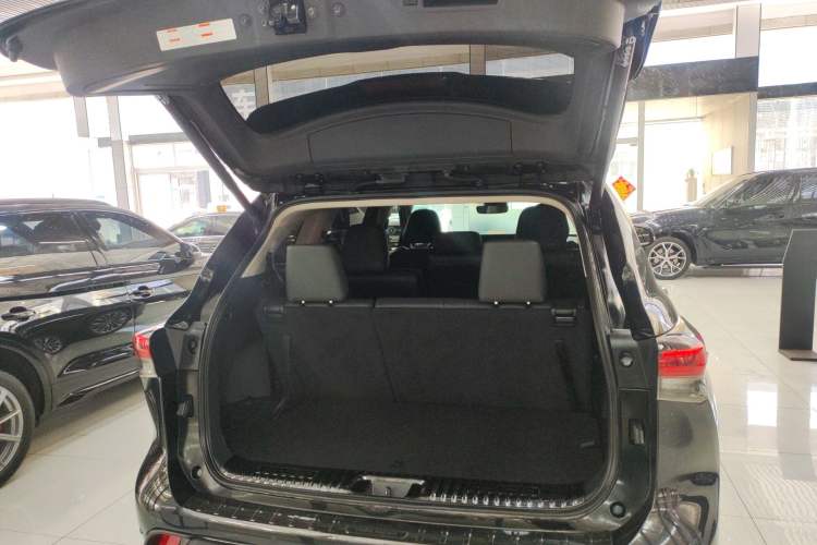 Used Toyota Highlander 2022 Dual-Engine 2.5L Four-Wheel Drive Prestige Version 7 Seats Trunk