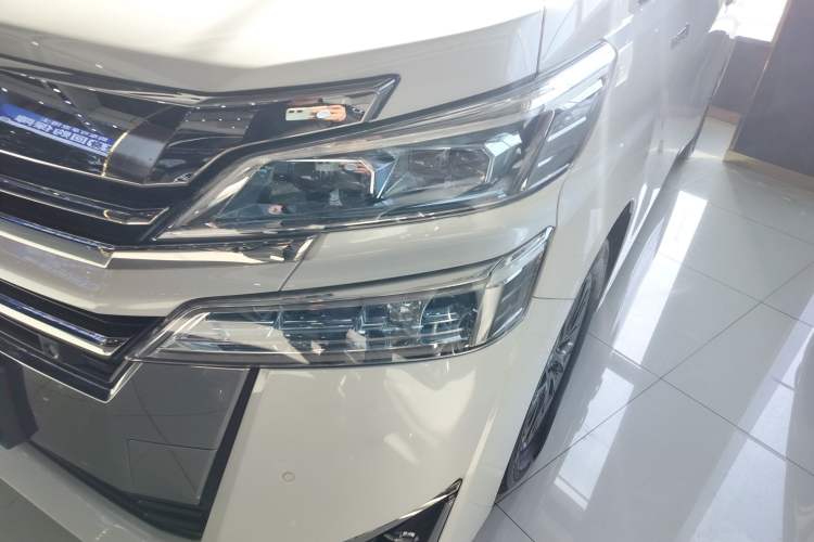 Used Toyota Vellfire 2021 Crown Dual-Engine 2.5L HV Prestige Edition