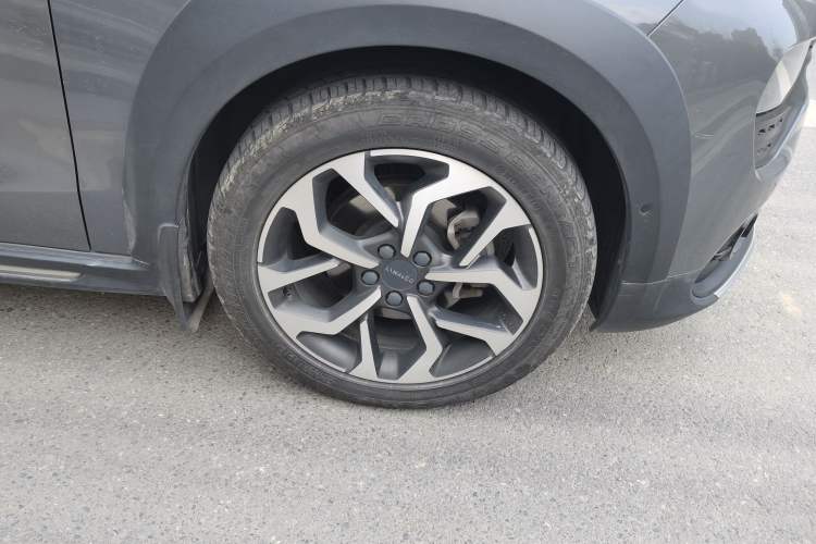 Used Lynk & Co 02 2018 1.5T DCT Two-Wheel Drive Pro Version China V Emission Standard
