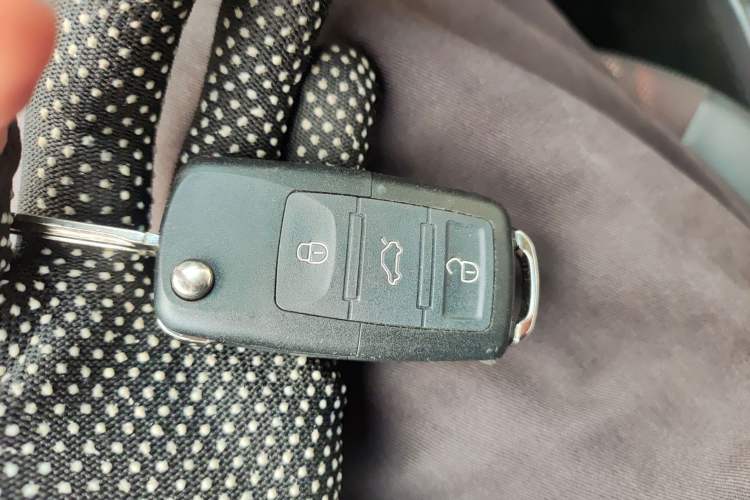 Used Chevrolet Sail 2013 Sedan 1.2L Manual Fashionable Happiness Edition
