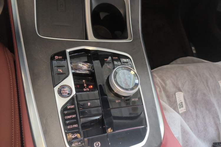 Used BMW X5 2025 Model, xDrive 30Li Prestige M Sport Night Package
