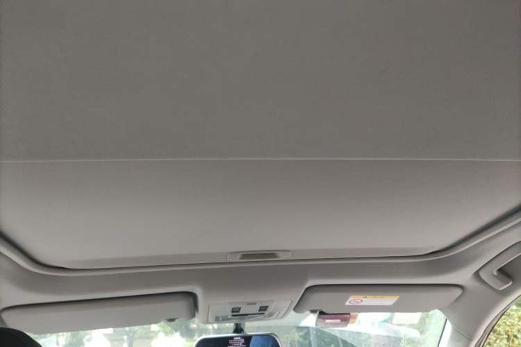 Used Toyota RAV4 2016 2.0L CVT Two-Wheel Drive Fashion Edition China V Standard