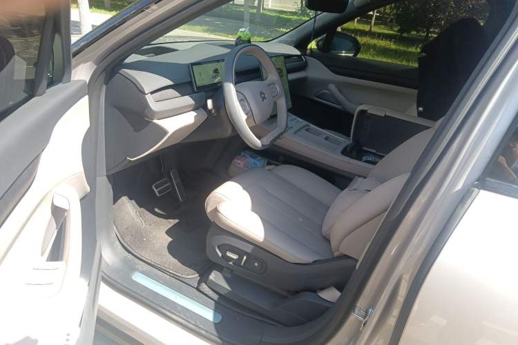 Used Nio ES8 2024 75 kWh
