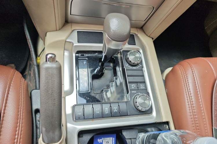 Used Toyota Land Cruiser 
