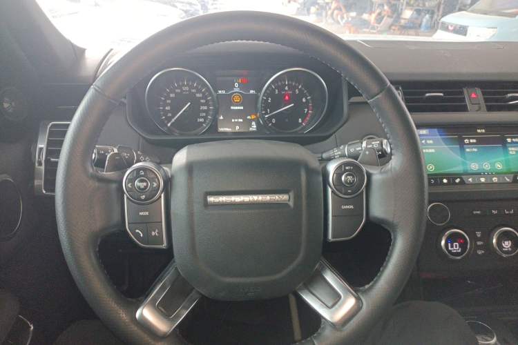 Used Land Rover Discovery 2018 3.0 SC V6 SE