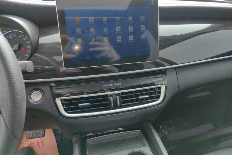 Used BYD Song MAX 2019 1.5T Automatic Smart Connect Ruiyi Sunroof Version 6 Seats China VI Standard Audio And AC Panel