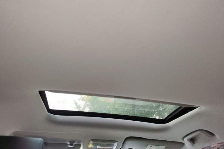 Used Wuling Asta 2021 1.5T CVT Starlight Edition Headliner