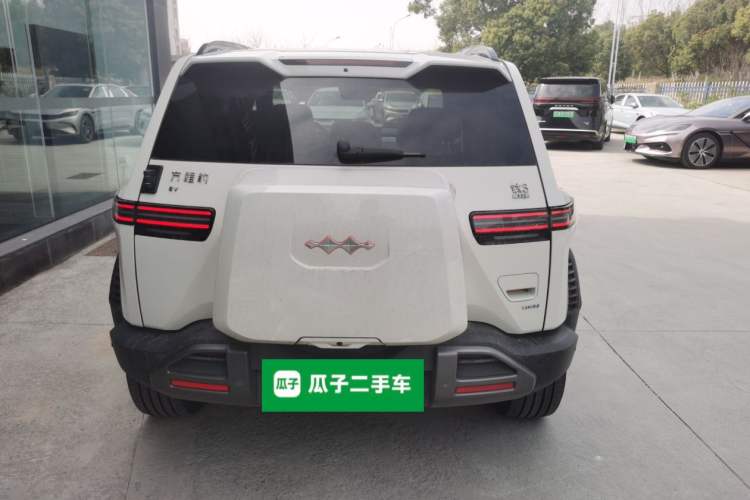 Used Formula Leopard Titanium 3 2025 501KM All-Wheel Drive Intelligent Driving Ultra Version
