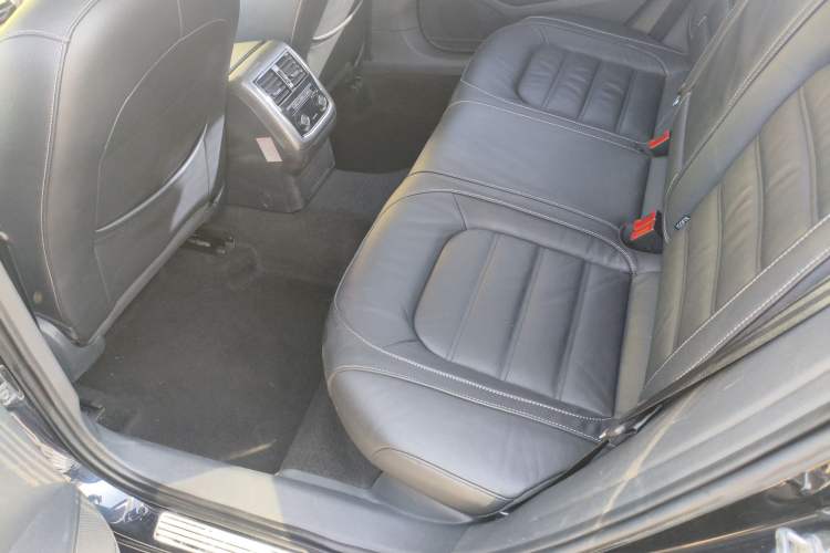 Used Volkswagen Passat 2017 330TSI DSG Luxury Edition
