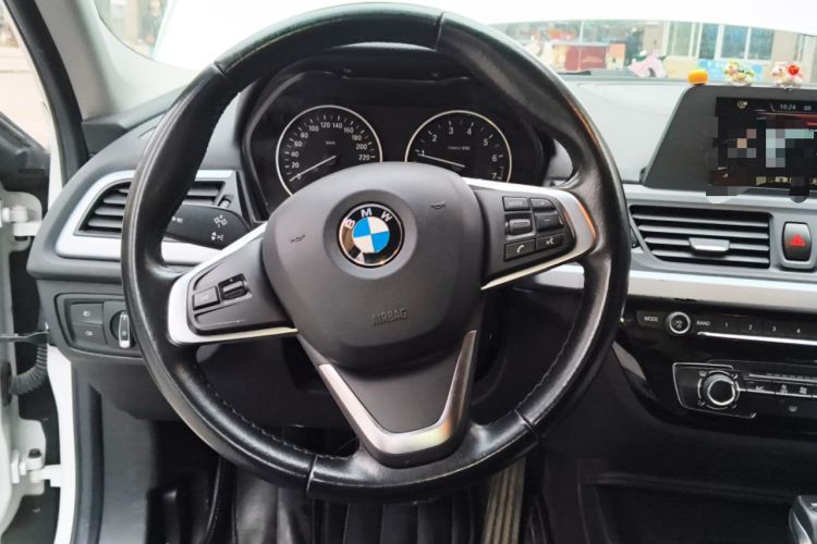 Used BMW 1 Series 2017 118i Fashion Model Steering Wheel