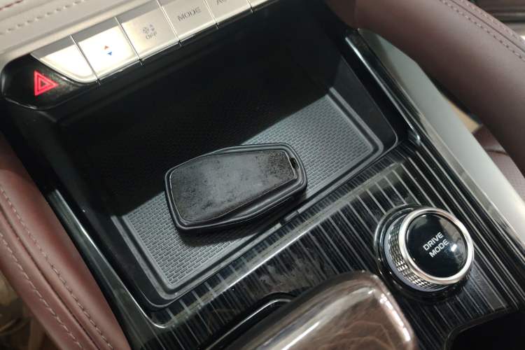 Used Geely Auto Monjaro L 2021 2.0TD DCT EVO Two-Wheel Drive Prestige Version Vehicle Key